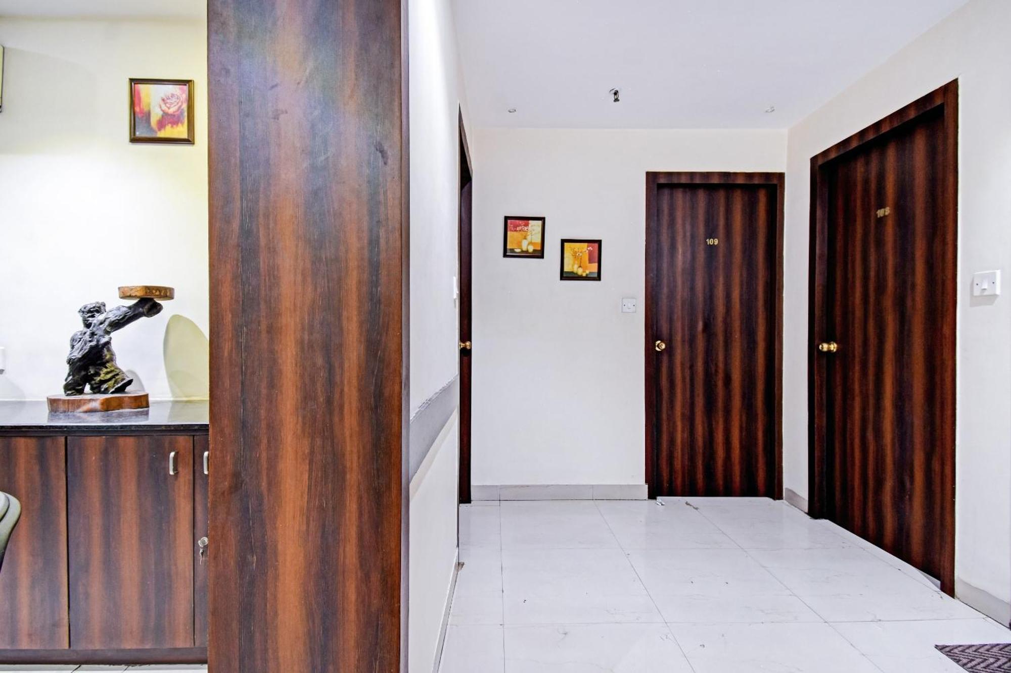 Hotel Collection O Motisarai Kalkata Exteriér fotografie